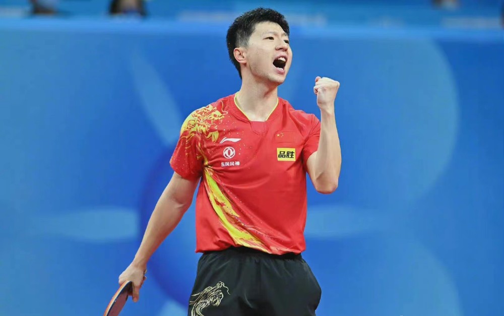 他用难以置 他用难以置